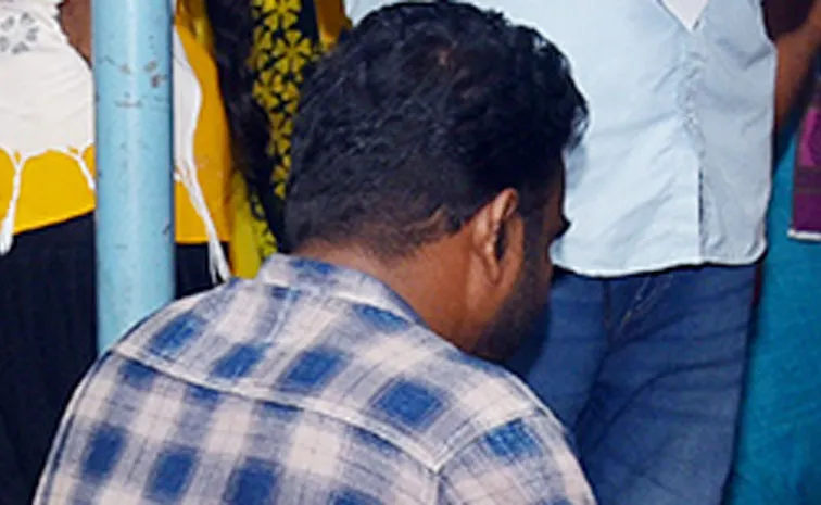 మీకో విష‌యం చెప్పాలి.. ఆ మూడున్నాయా?