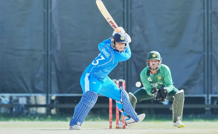 IND vs PAK: ఫైనల్లో వైభవ్‌ విఫలం.. అభిషేక్‌ రియాక్షన్‌ వైరల్‌