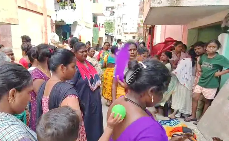 Vijayawada Mahalakshmi And Chinna Rao Incident Details