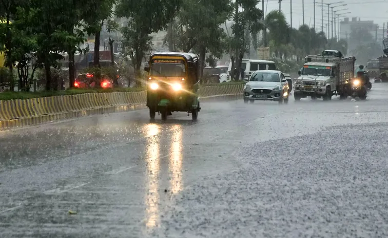 హైదరాబాద్‌లో పలుప్రాంతాల్లో భారీ వర్షం