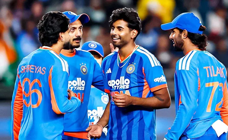 IND vs NZ 4th T20I Glenn Phillips Century New Zealand Beat India