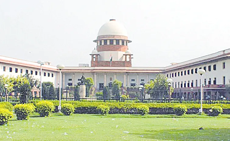 Supreme Court clarification regarding compensation in cheque bounce cases