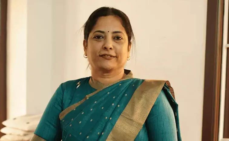 Ramya Devanathan: She left TCS, built Rs 12-crore Madras Sarees