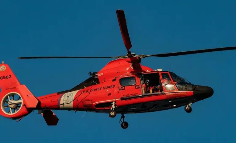 Ontario air ambulance with 6 onboard goes missing