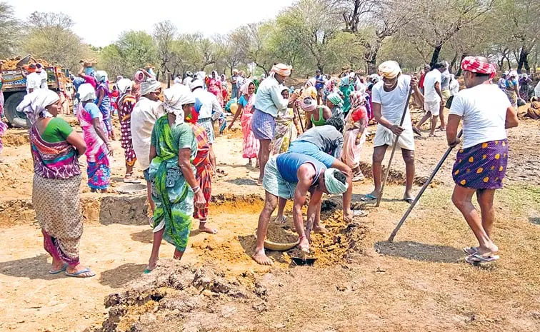 India Heatwave Economic Impact Labour Crisis