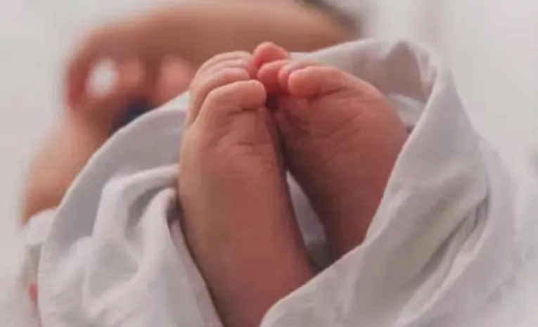 ఒక రోజు పసిపాప.. గొంతు నులిమి హత్య