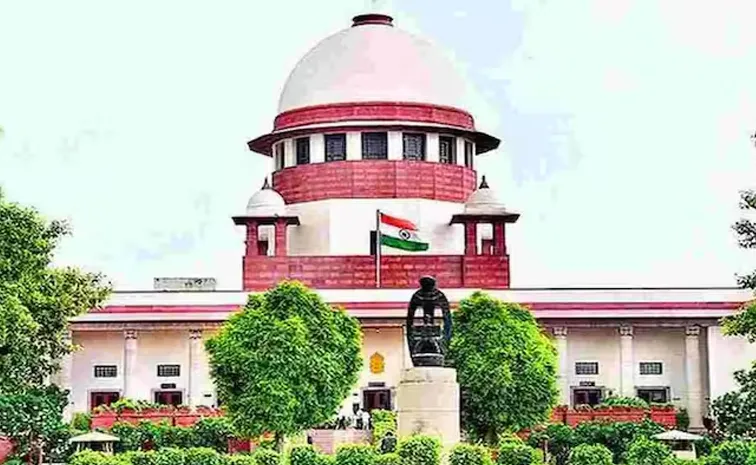 సుప్రీంకోర్టుకు మరో ముగ్గురు జడ్జిలు : మూడుకు చేరిన మహిళా ప్రాతినిధ్యం