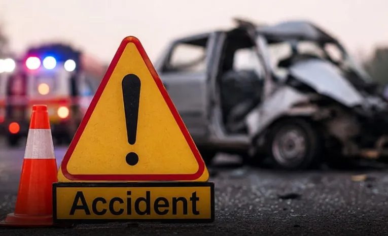 Horrific road accident in Gujarat