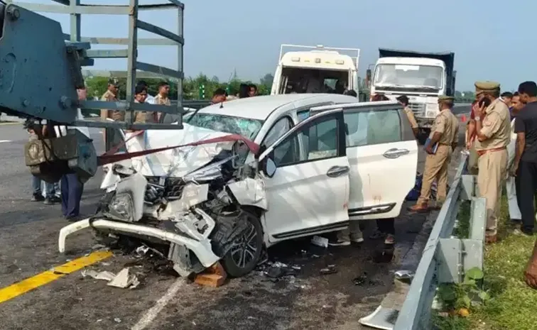 Tennis players die in road accident in UP