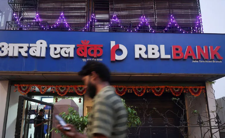 Private Banks Outpace PSU Banks Deposit Growth RBL Bank Leads
