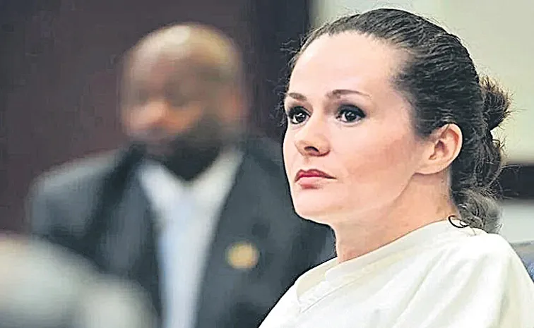 Christa Pike Regains Consciousness After Her Failed Execution