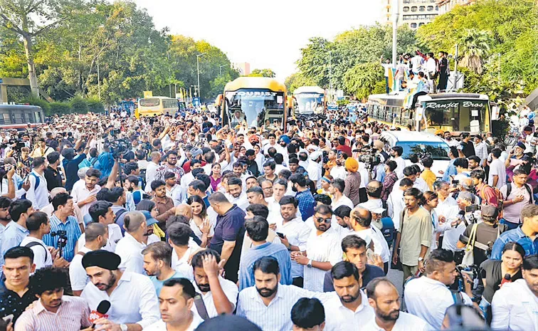 India Bloc MPs Protest Delhi1
