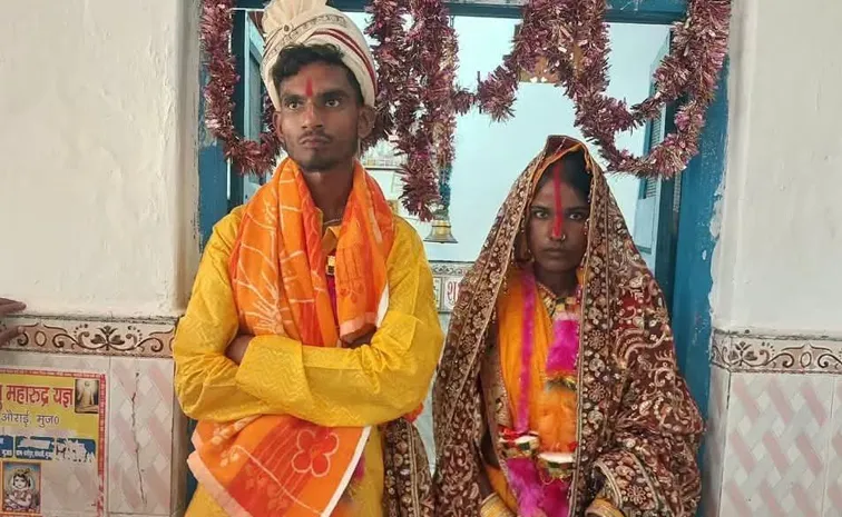 Boyfriend Secretly Goes To Meet Girlfriend In Muzaffarpur Marriage On Spot
