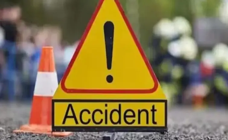 32 bsf jawans injured in road accident in assam