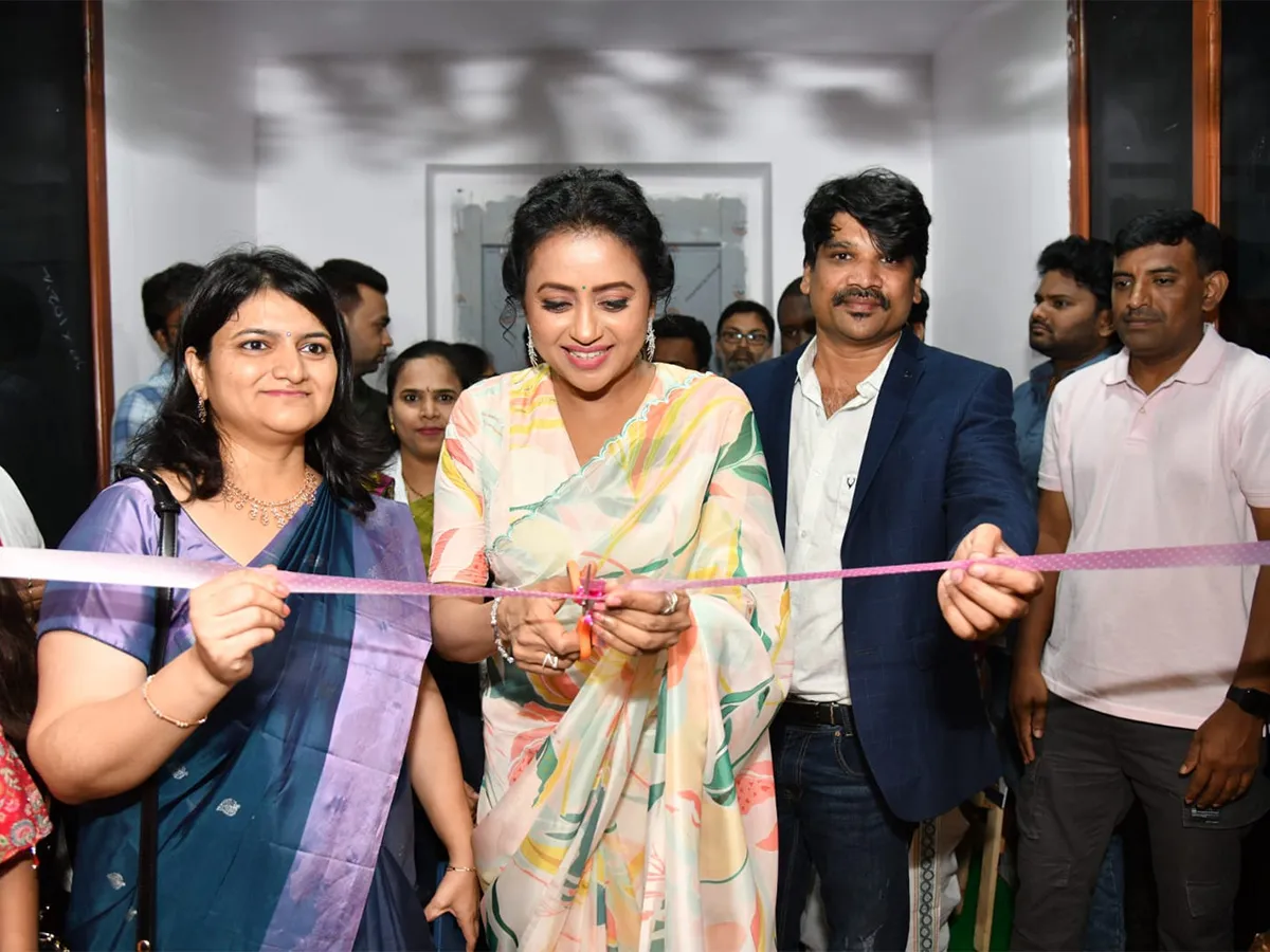 Anchor Suma at Visit Kukatpally Photos