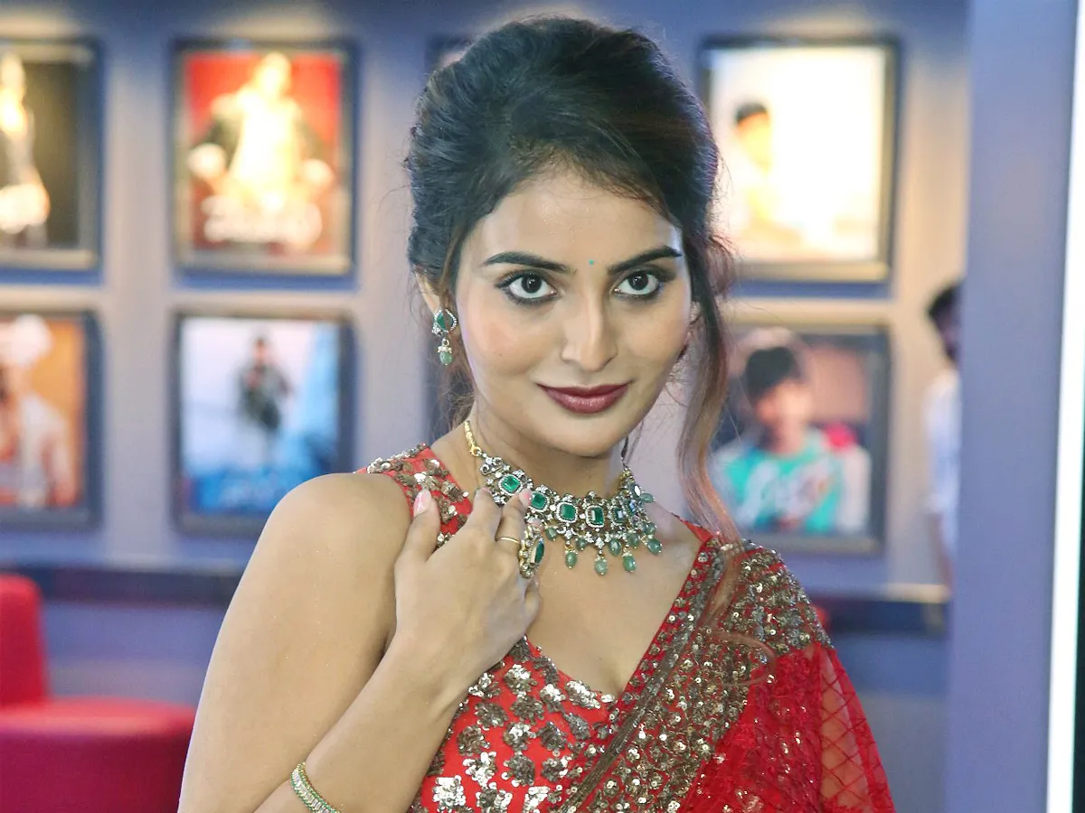 actress ananya nagalla latest hot photos