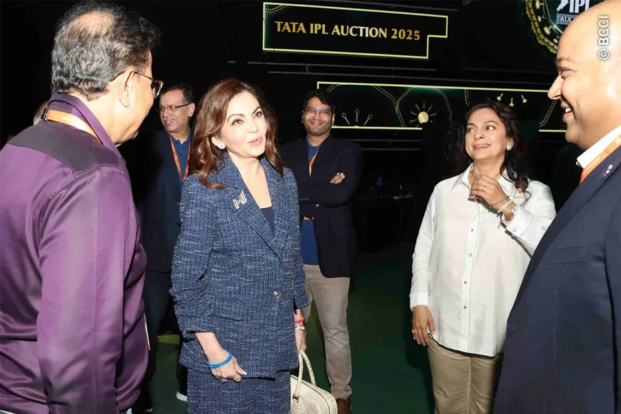 Nita Ambani to Preity Zinta, boss ladies at IPL Auction 2025 Looks in stylish suits Photos