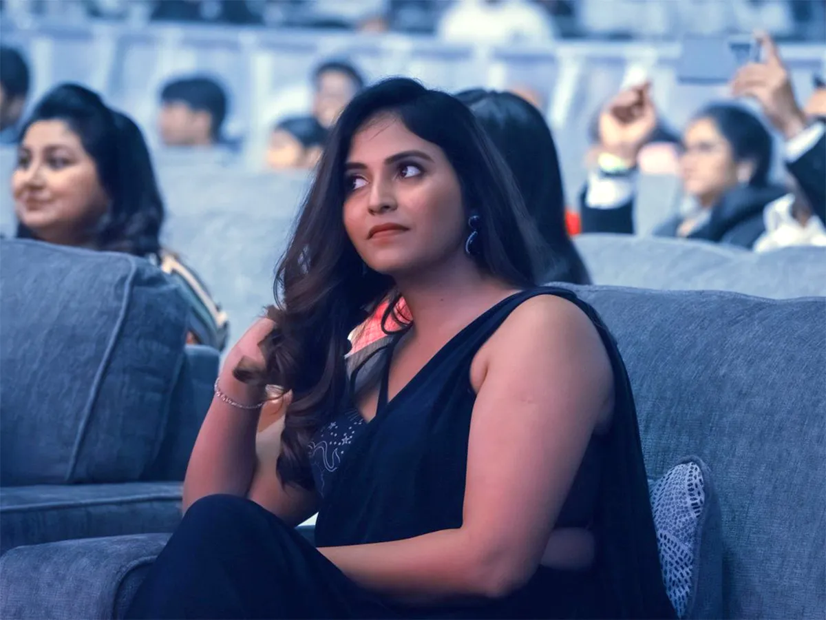 Game Changer Actress Anjali New Stills HD