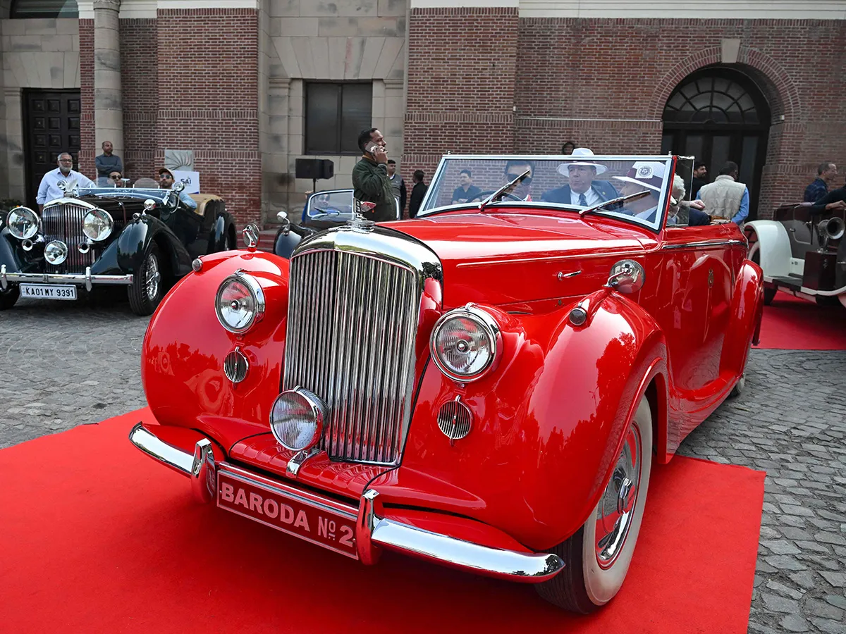 Participants during the 21 Gun Salute Vintage Car rally