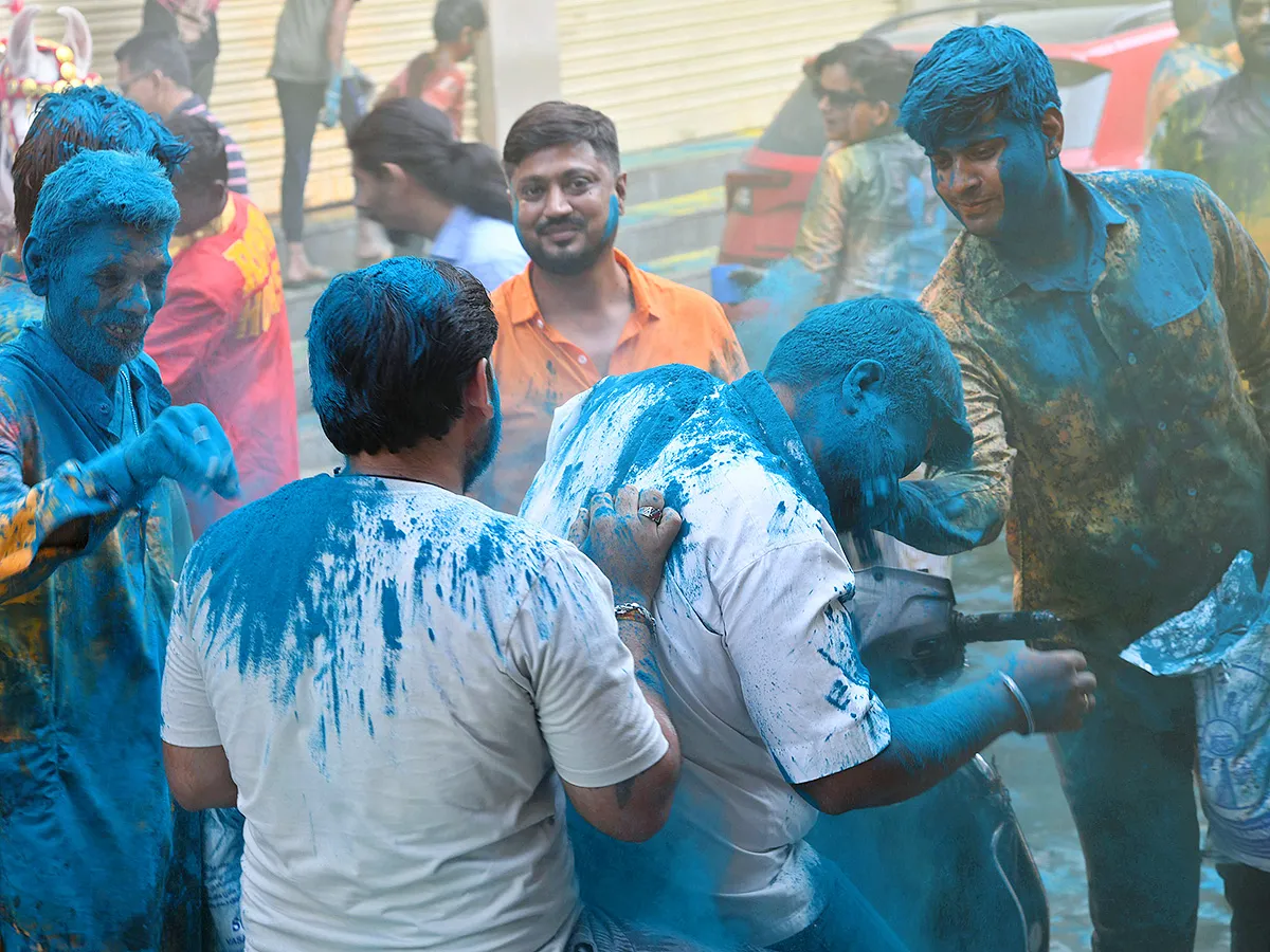 Holi 2025 Celebrations in Hyderabad HD Photos