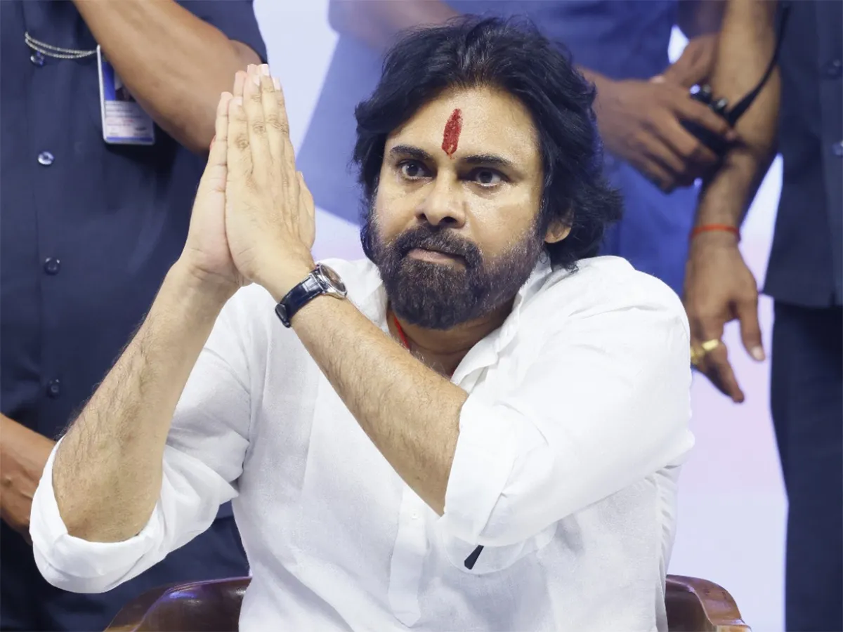 Pawan Kalyan Real face Revealed At Pithapuram Sabha7
