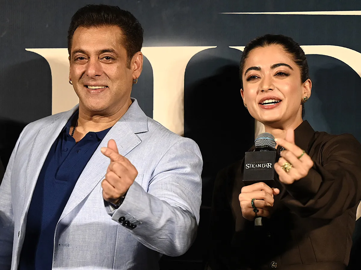 Salman Khan with Rashmika Mandanna Sikanda trailer launch Pics6