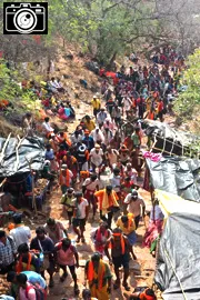 Srisailam: Thousands of devotees from Karnataka and Maharashtra1