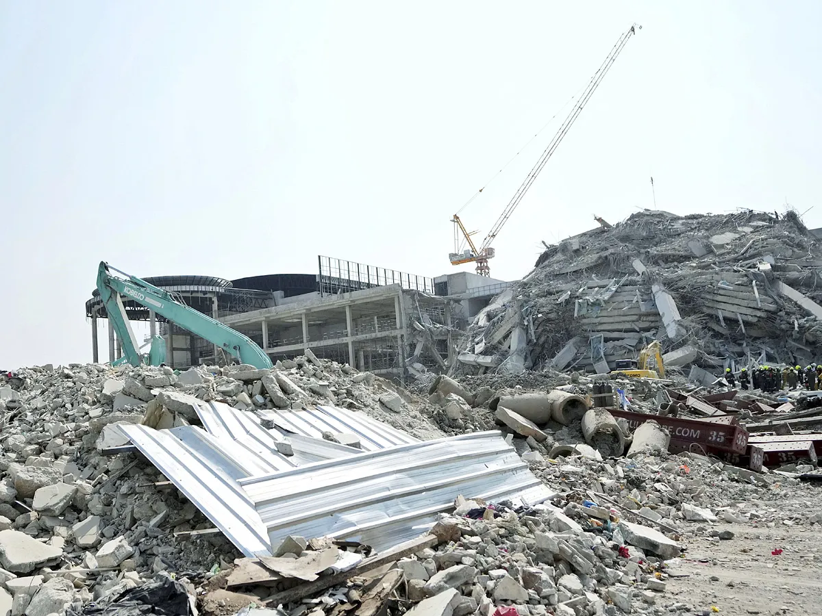 Powerful Earthquakes Hit Myanmar Photos3