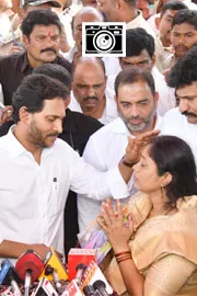 YS Jagan Visits Martyred Jawan Murali Naik Family At Sri Sathya Sai District ‪Photos7