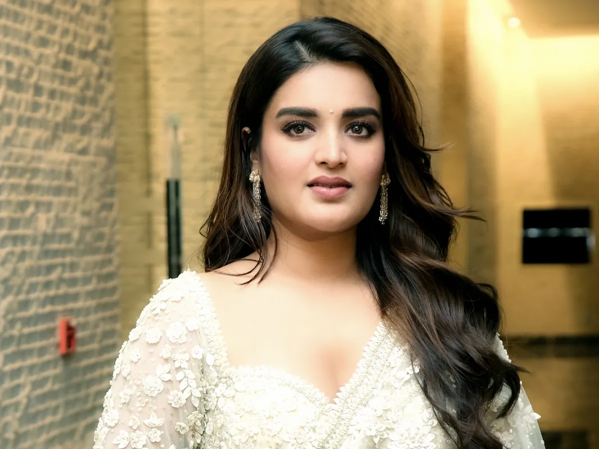 HHVM మూవీ ఈవెంట్‌లో మెరిసిన హీరోయిన్ నిధి అగర్వాల్ (ఫొటోలు)
