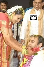 Actress Laya Gorty Wedding Anniversary Photos5