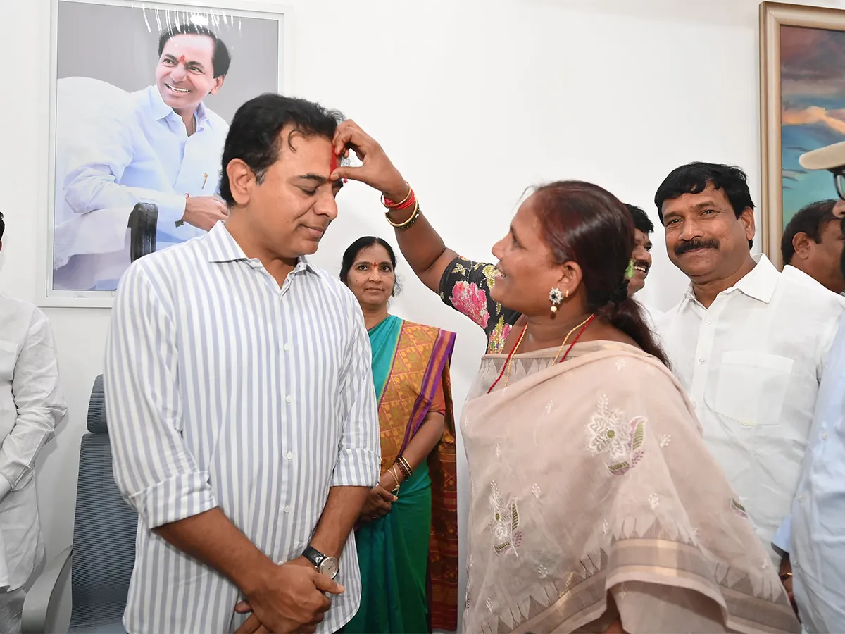 ఇది కేసీఆర్‌ సైన్యం.. ఎవరూ టచ్‌ చేయలేరన్న కేటీఆర్‌ (చిత్రాలు)