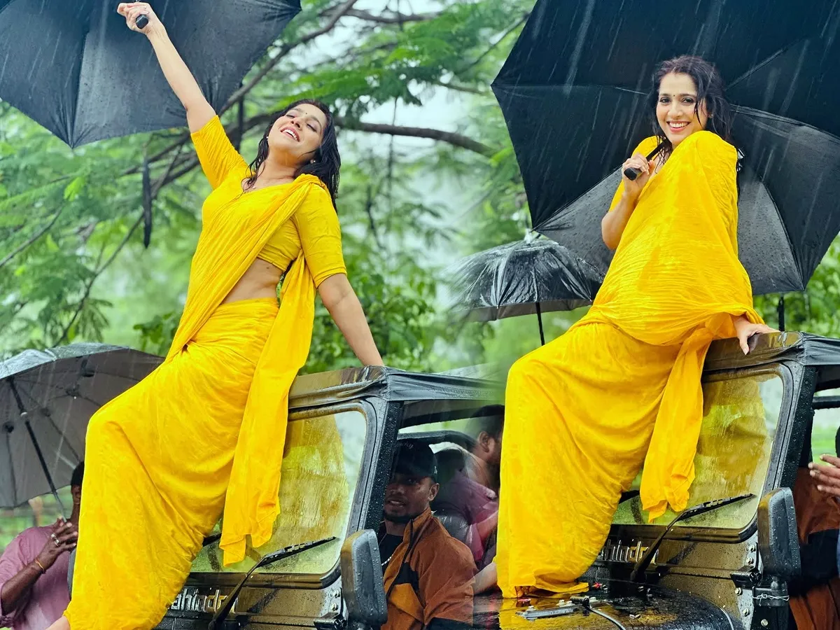 వర్షాకాలం వచ్చే.. తడిసి ముద్దయిపోతున్న రష్మీ (ఫొటోలు)