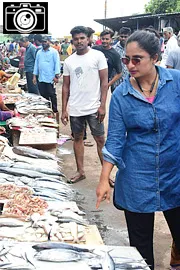 Fish Market in Visakhapatnam Photos11