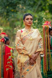 Bhanupriya Sister Shanti Priya Look with Shaved Head Goes Viral1