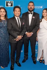 Yuvraj Singh Hosts Star-Studded Charity Dinner Photos3