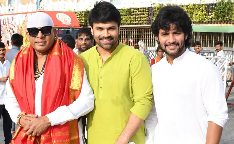 తిరుమల శ్రీవారిని దర్శించుకున్న టాలీవుడ్ సెలబ్రిటీస్ (ఫొటోలు)