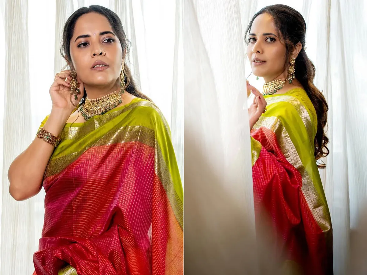 పట్టుచీరలో చందమామలా.. అనసూయ కొత్త ఫొటోలు 