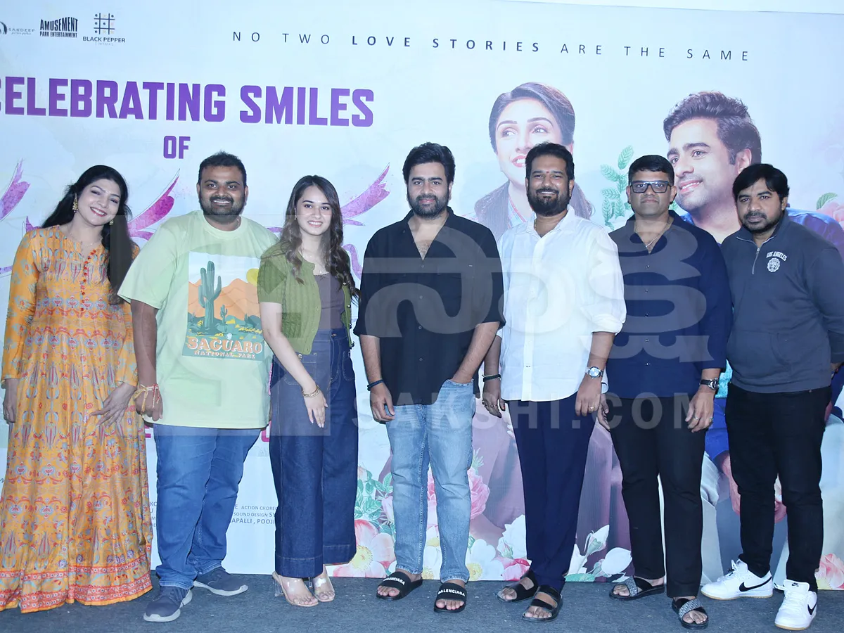 నారా రోహిత్‌ 'సుందర కాండ' సక్సెస్‌ మీట్‌ (ఫోటోలు)