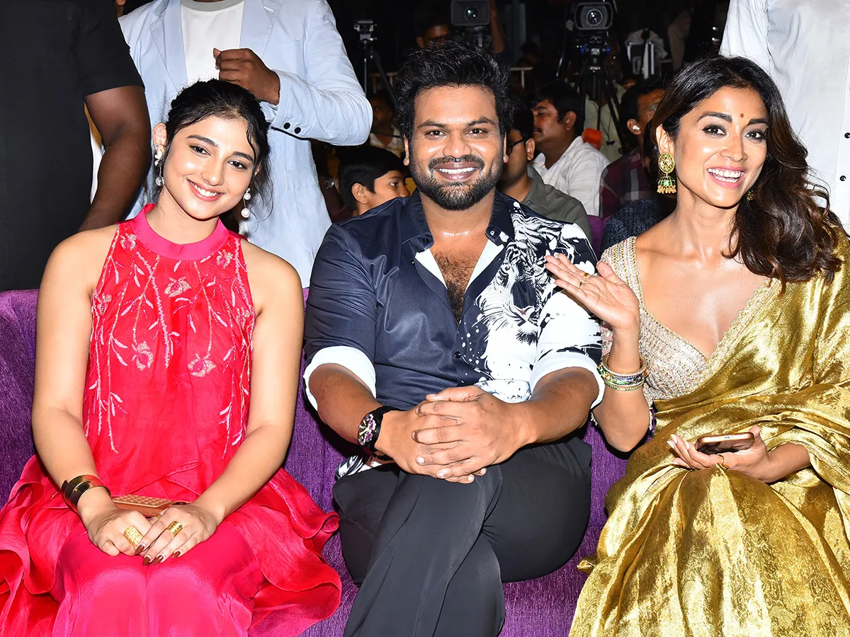 విజయవాడలో ‘మిరాయ్‌’ మూవీ విజయోత్సవం (ఫొటోలు)