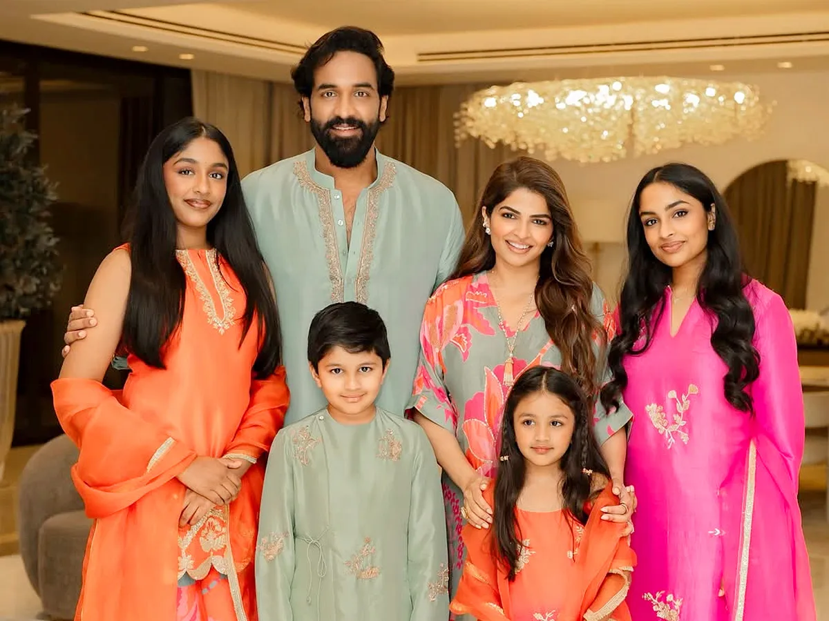గ్రాండ్‌గా మంచు విష్ణు ఇంట దీపావళి వేడుక (ఫోటోలు)