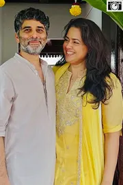 Actress Sameera Reddy Stuns IN VIntage Glamour On Her Husband BirthDay Photos8