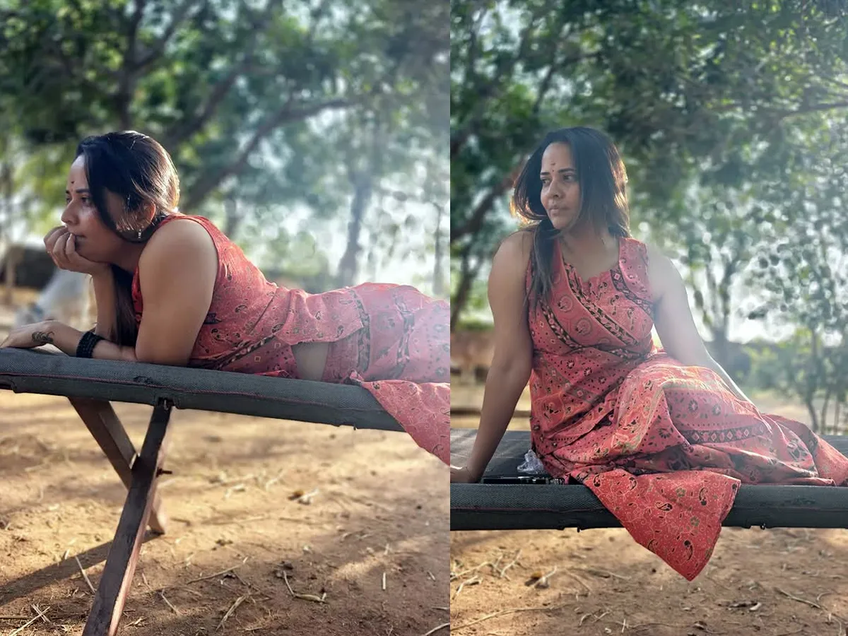 మడత మంచంపై పడుకుని ప్రకృతిని ఆస్వాదిస్తూ (ఫొటోలు)