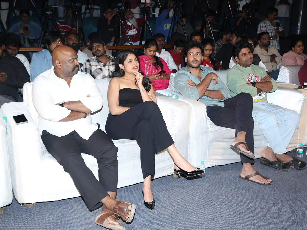 ‘గుర్రం పాపిరెడ్డి’ సాంగ్ లాంచ్ ఈవెంట్ (ఫొటోలు)