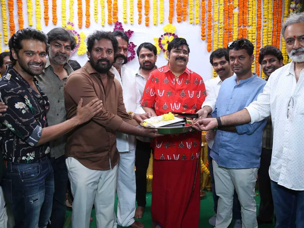 లక్కీ ఎంటర్‌టైన్‌మెంట్స్‌ ప్రొడక్షన్‌ నంబర్‌-1 లాంఛ్ ఈవెంట్‌ (ఫొటోలు)