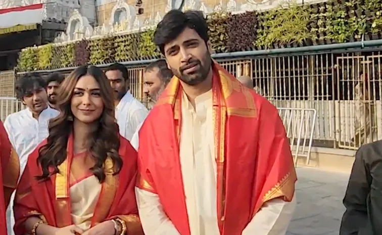 తిరుమల శ్రీవారి సేవలో హీరోయిన్ మృణాల్ (ఫొటోలు)