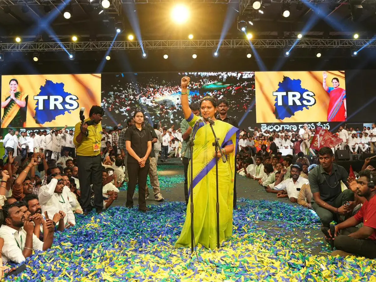 తెలంగాణ ప్రజలకు అమ్మగా మారాలనుకుంటున్నా.. కవిత పార్టీ ప్రకటన (ఫొటోలు) 