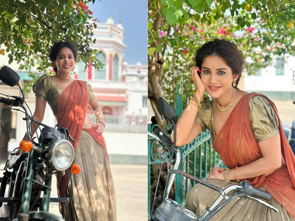 హాఫ్ శారీలో చిన్న పిల్లలా హీరోయిన్ నభా నటేశ (ఫొటోలు)