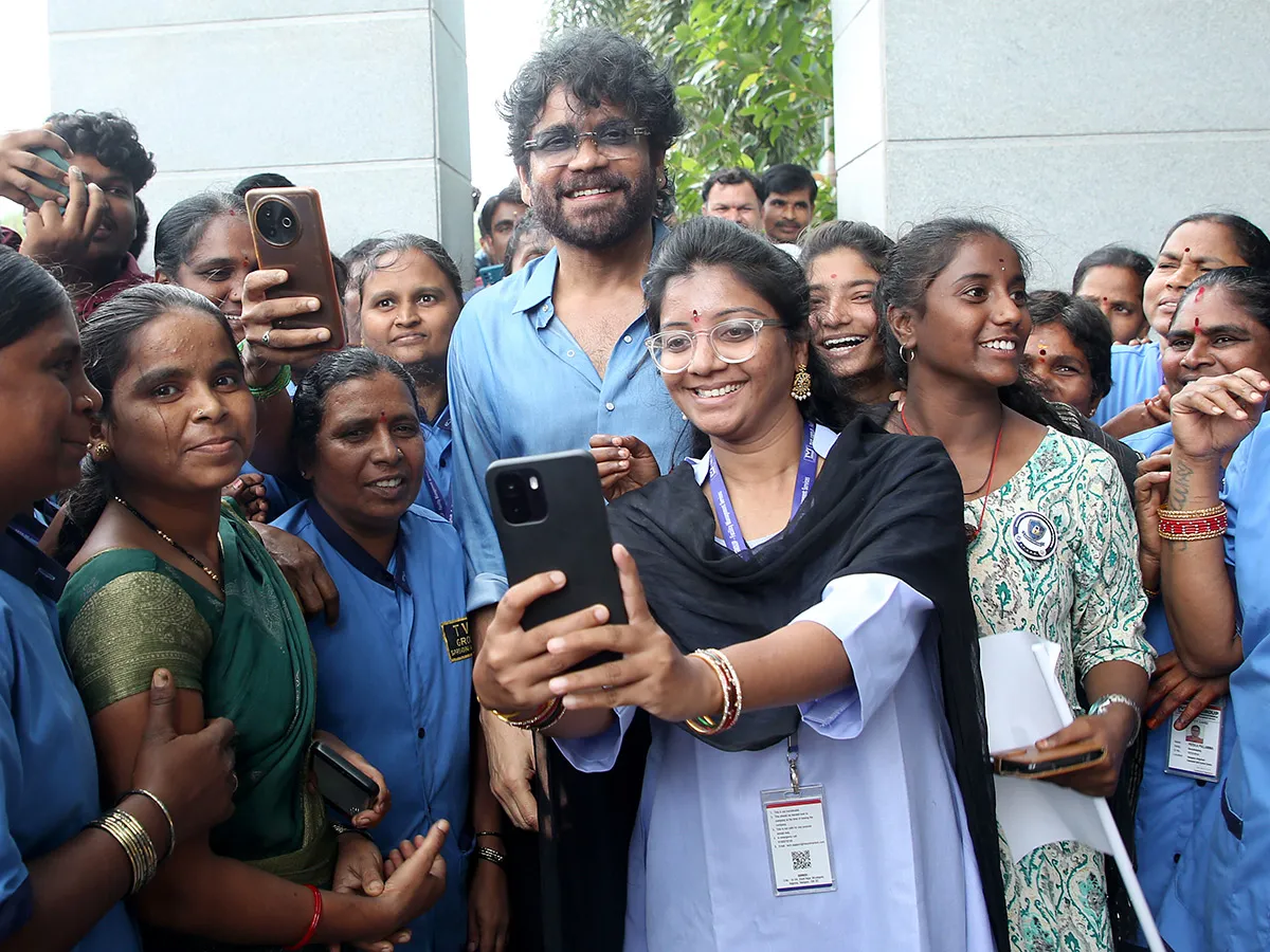 'సురక్ష కా తిరంగా' అవగాహన కార్యక్రమంలో హీరో నాగార్జున (ఫొటోలు)