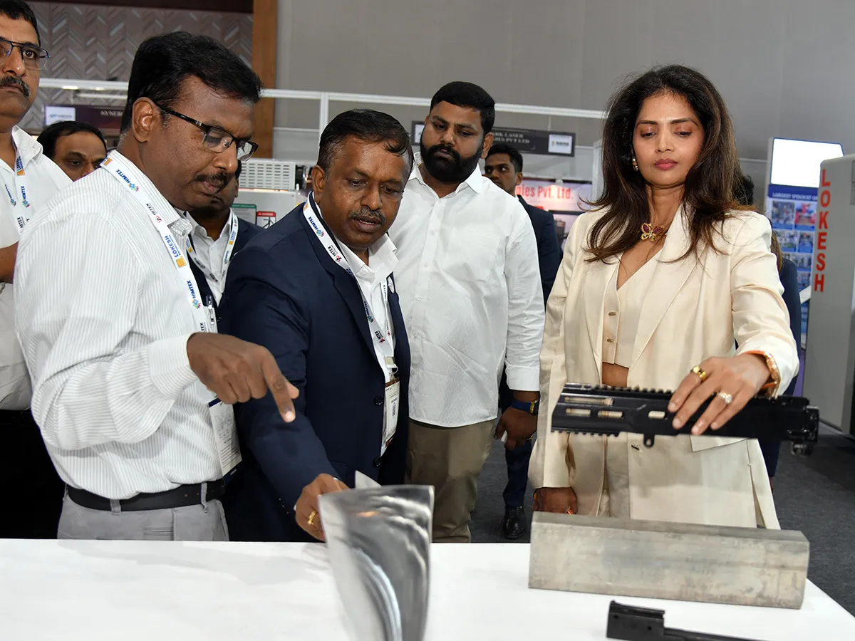 హైదరాబాద్‌ : హైటెక్స్‌లో హిమ్‌టెక్స్‌ ప్రదర్శన (ఫొటోలు)